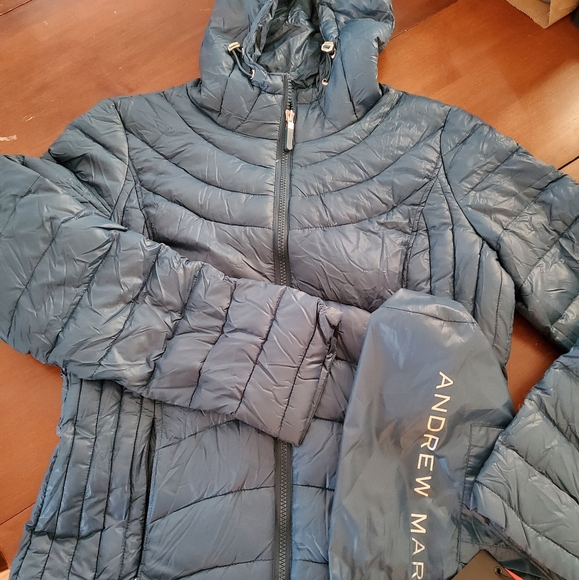 Andrew Marc Jackets & Blazers - Andrew Marc Puffer Jacket with case
